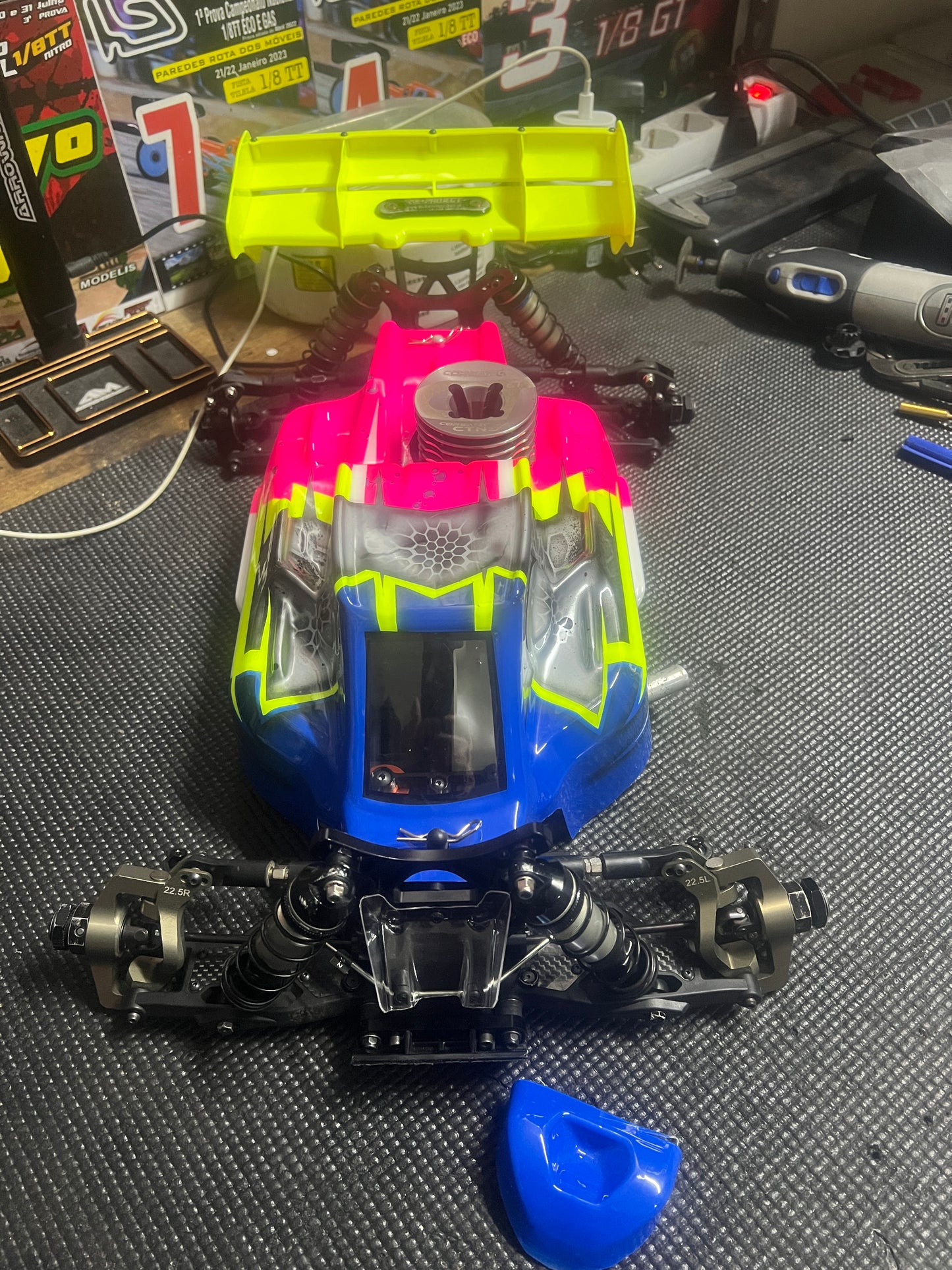 HBRacing D8 World Spec