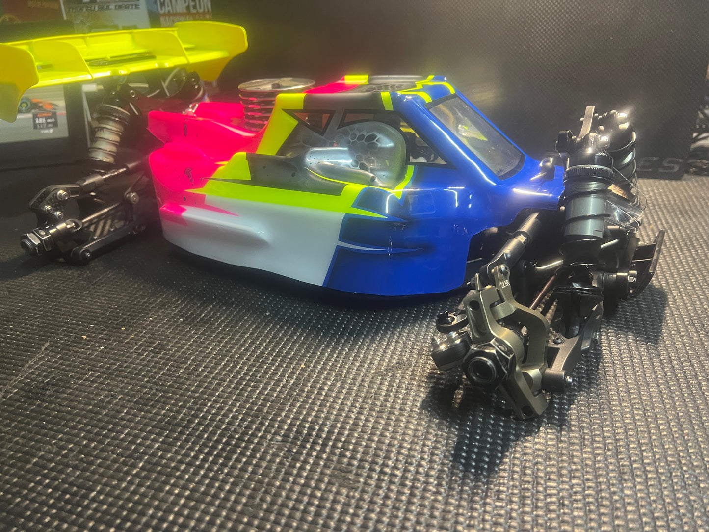 HBRacing D8 World Spec